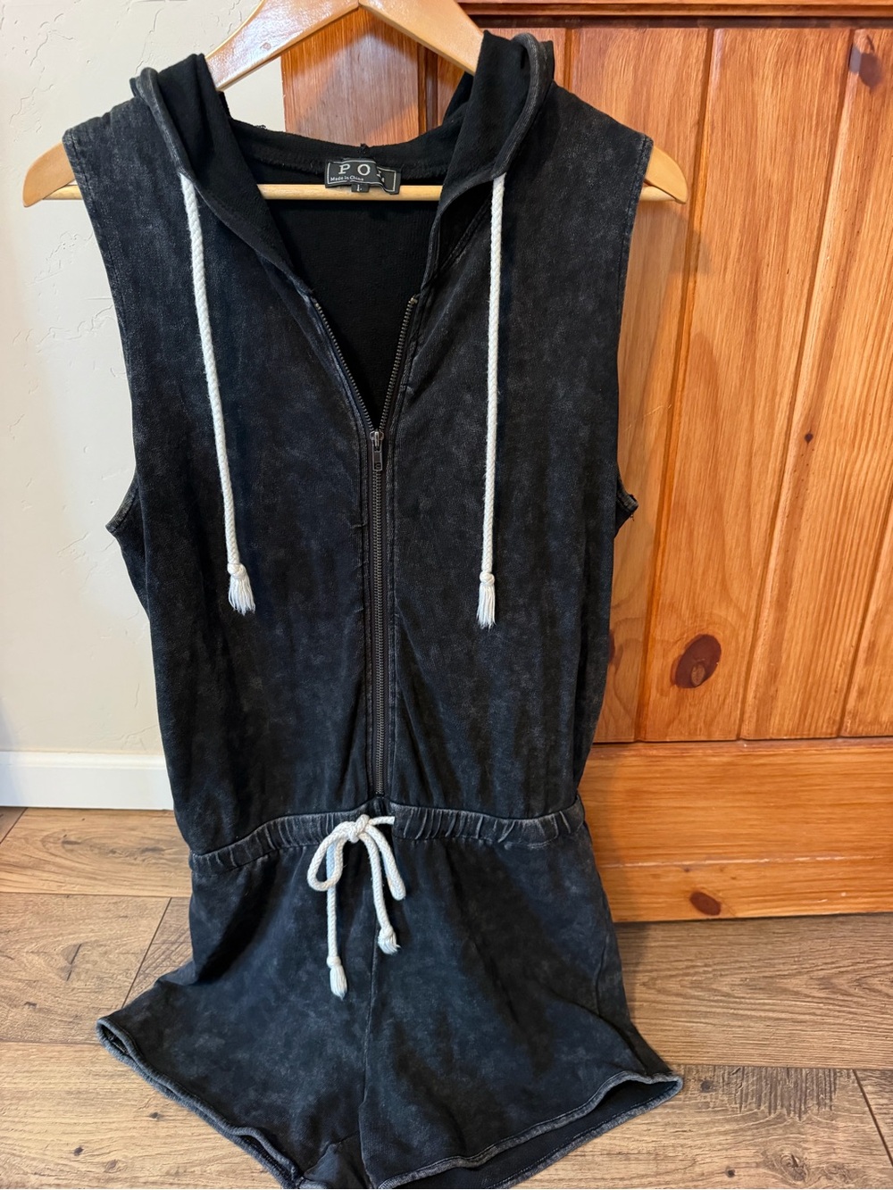 POL Clothing Black Mineral Wash Hooded Romper Size Large Zip Front Drawstring